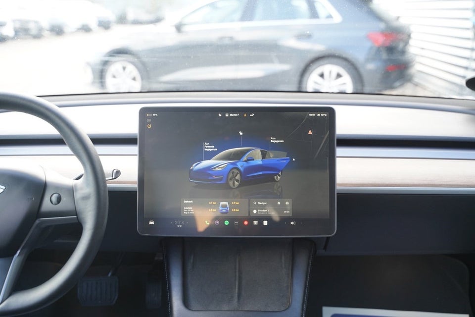 Tesla Model 3 Long Range AWD 4d