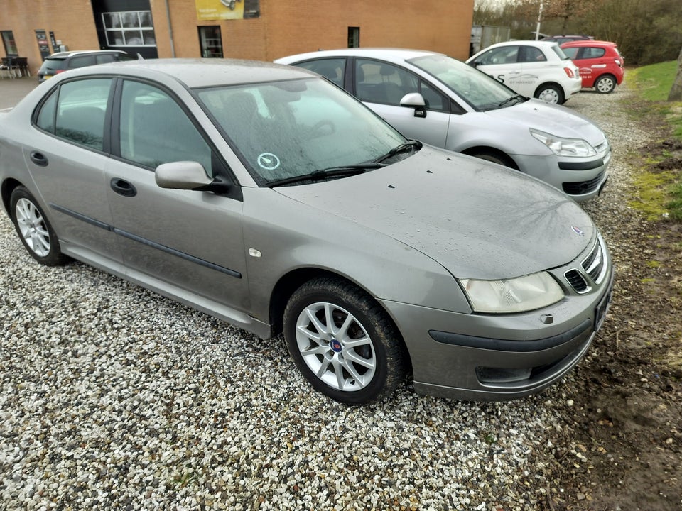 Saab 9-3 1,8i Sport 4d