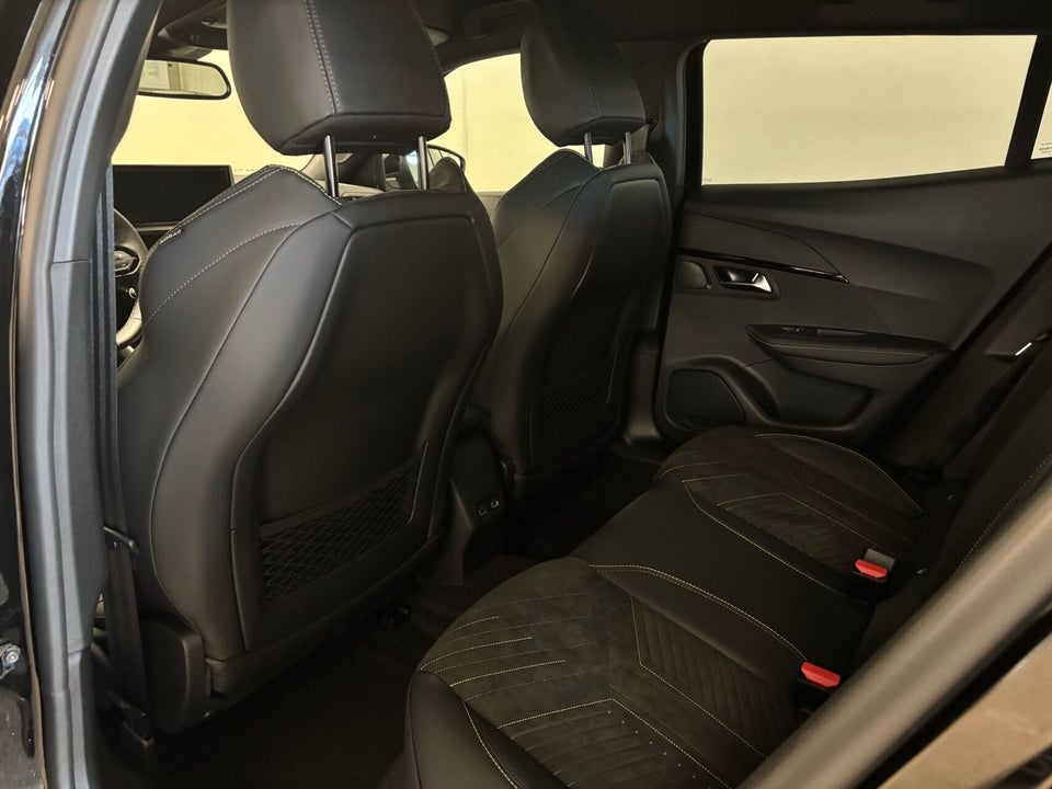 Peugeot e-2008 54 GT 5d