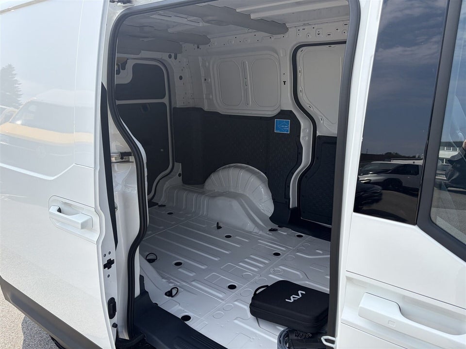 Kia PV5 71 Cargo L2H1 Long Range Work Pro