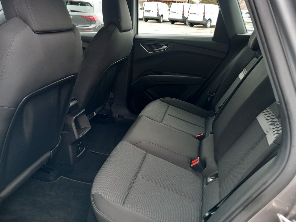 Audi Q4 e-tron 40 Attitude 5d