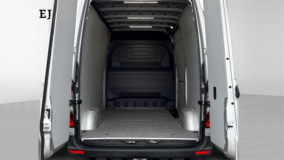 Mercedes Sprinter 317 2,0 CDi A2 Kassevogn aut. RWD