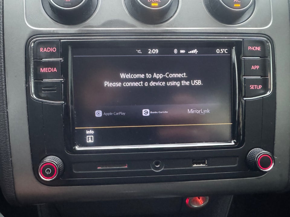 VW Touran 1,9 TDi 100 Trendline 7prs 5d