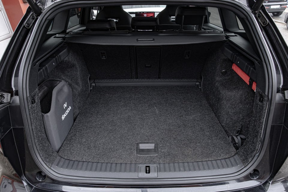 Skoda Enyaq 60 iV Sportline 5d