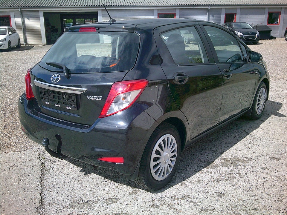 Toyota Yaris 1,4 D-4D T2 5d