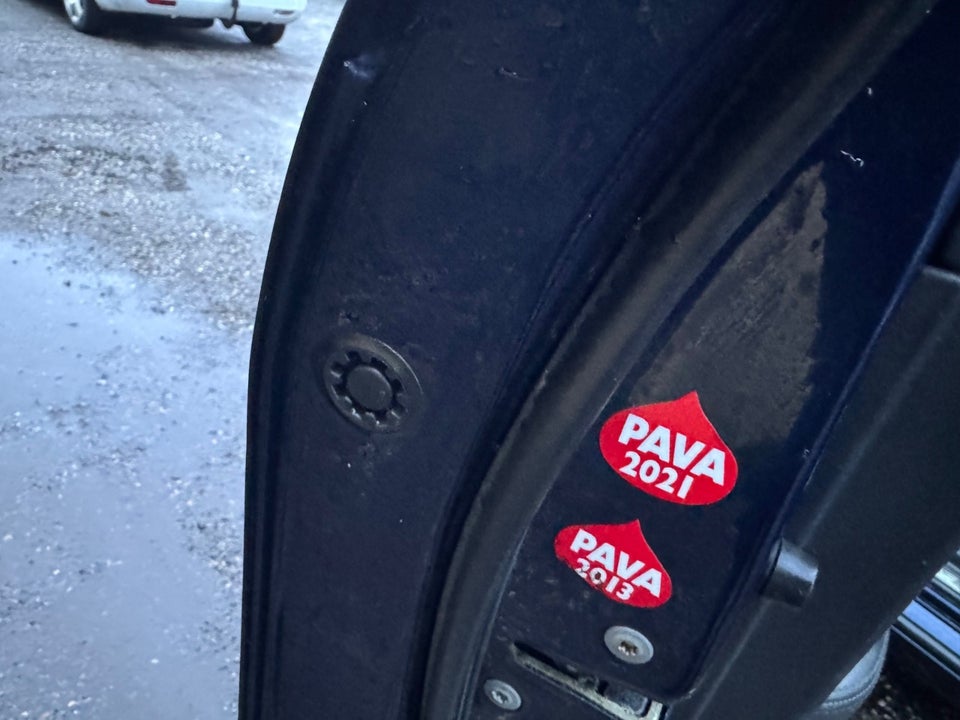 Toyota Avensis 1,8 Sol+ stc. 5d