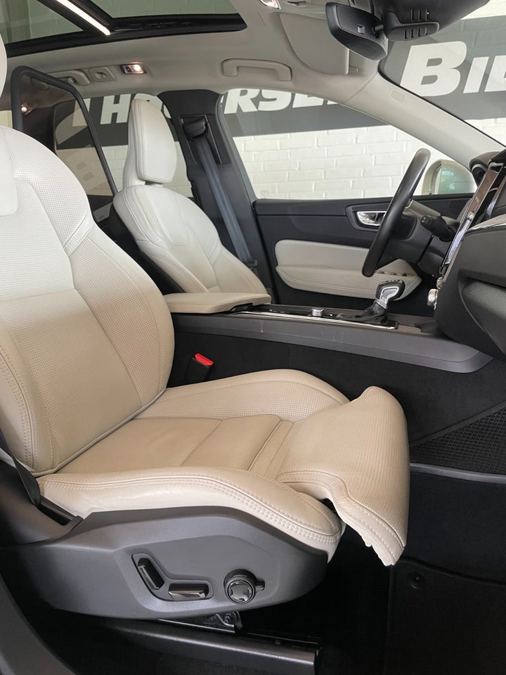 Volvo XC60 2,0 D5 235 Inscription aut. AWD Van 5d