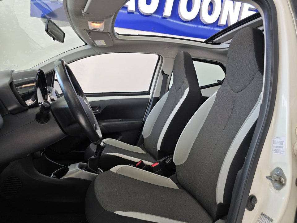 Toyota Aygo 1,0 VVT-i x-sky 5d