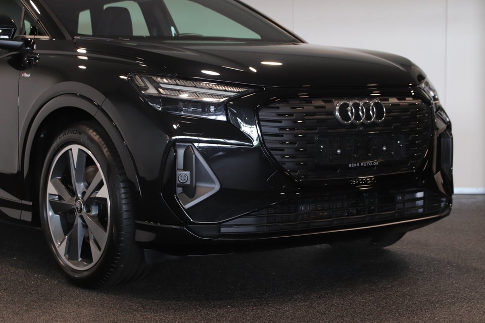 Audi Q4 e-tron 40 S-line 5d