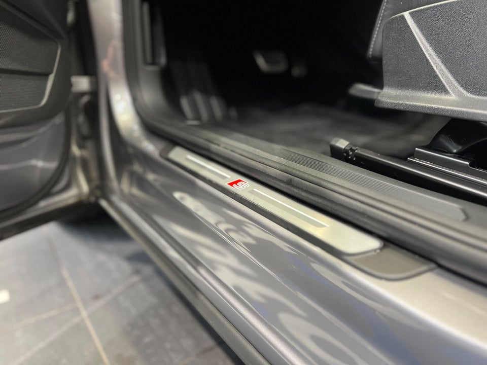 Audi Q4 e-tron 45 Advanced S-line 5d