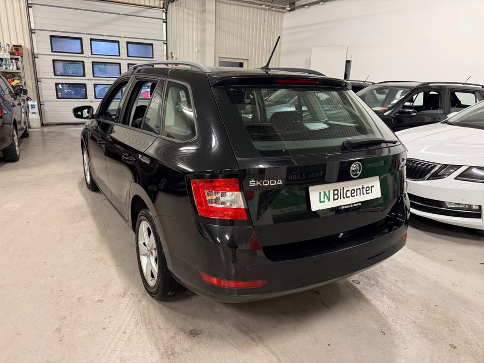 Skoda Fabia 1,0 TSi 110 Ambition Combi DSG 5d