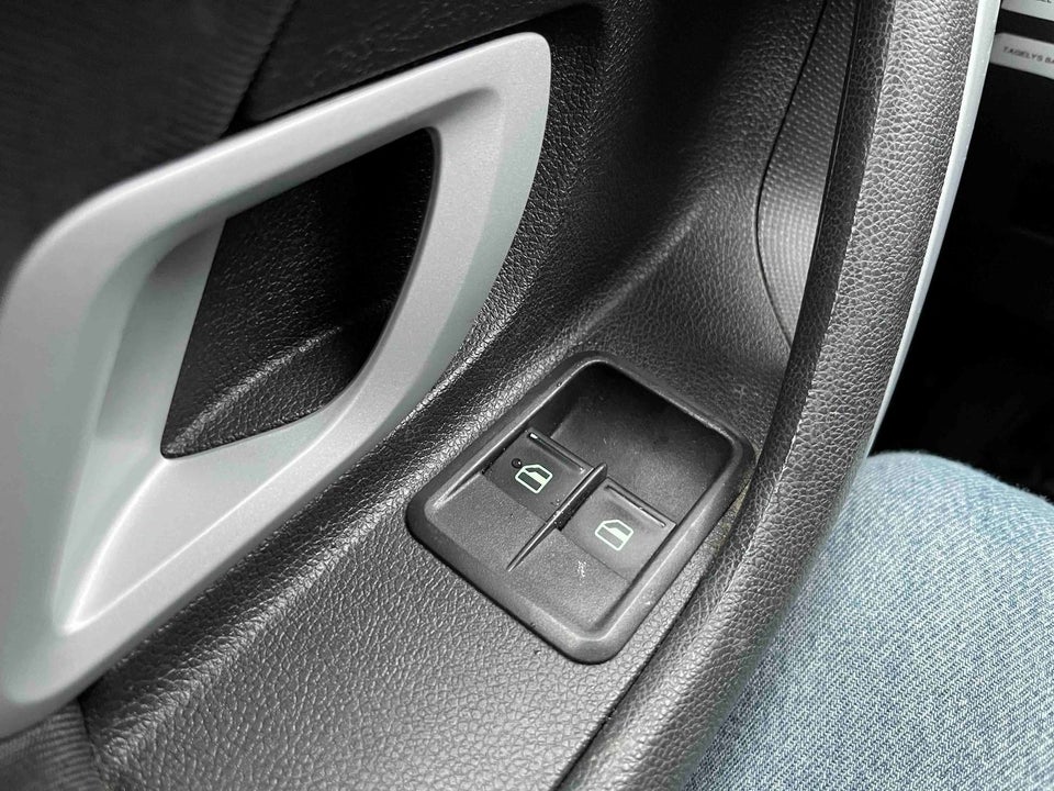 Skoda Fabia 1,6 16V Ambiente 5d