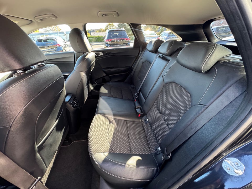 Kia Ceed 1,4 T-GDi Intro Edition SW DCT 5d