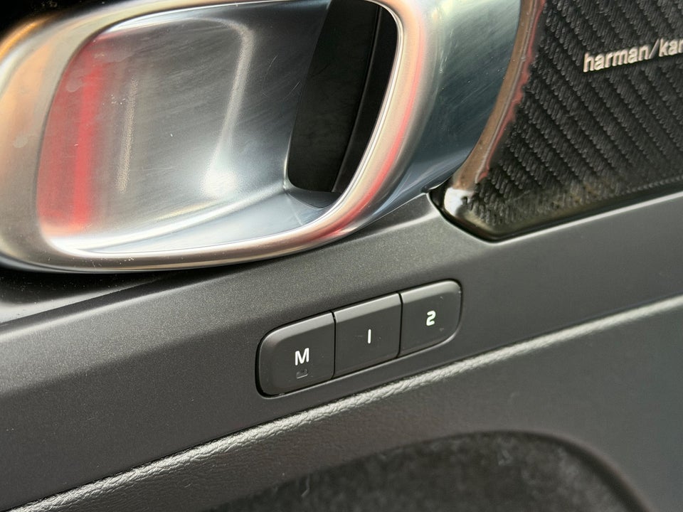 Volvo XC40 P8 ReCharge Twin Pro 5d
