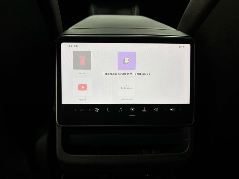 Tesla Model Y Launch Series Long Range AWD 5d