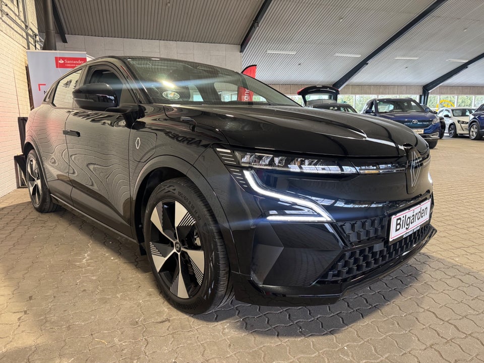 Renault Megane E-Tech 60 Equilibre 5d