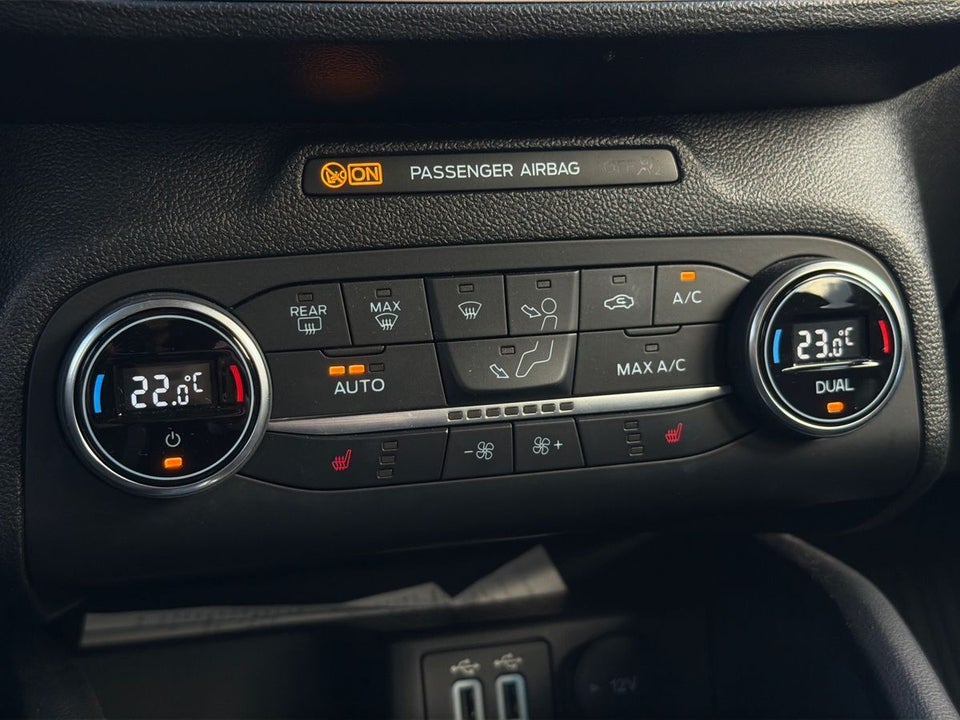 Ford Focus 1,0 EcoBoost Connected stc. aut. 5d