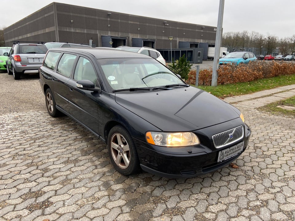 Volvo V70 2,4 140 Classic 5d