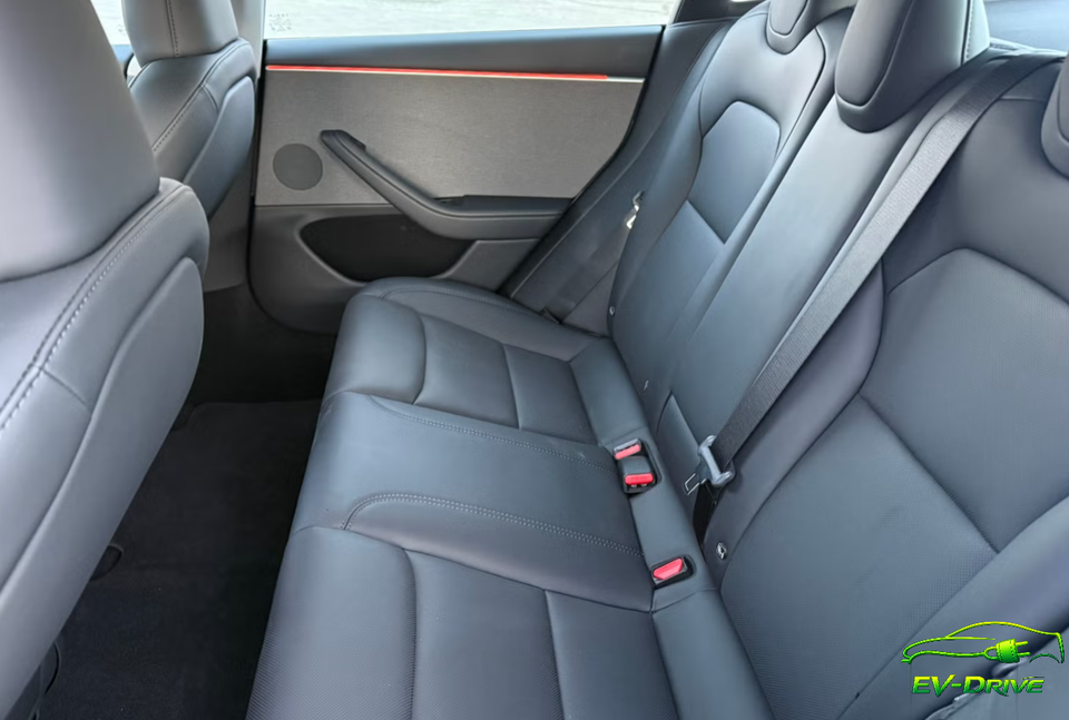 Tesla Model 3 Long Range RWD 4d