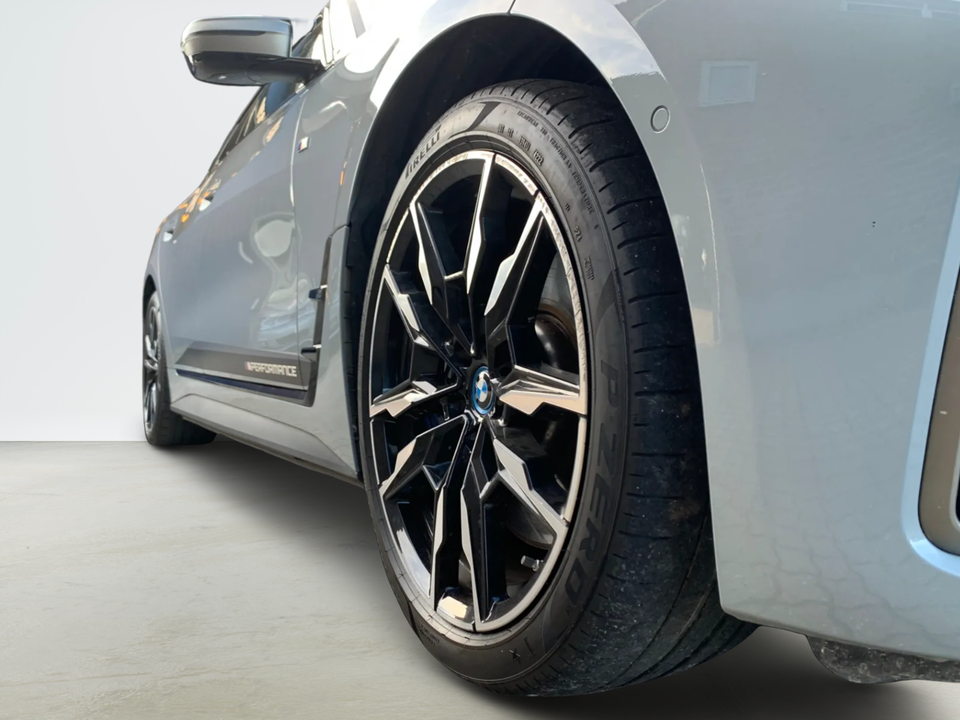 BMW i4 M50 Fully Charged xDrive 5d