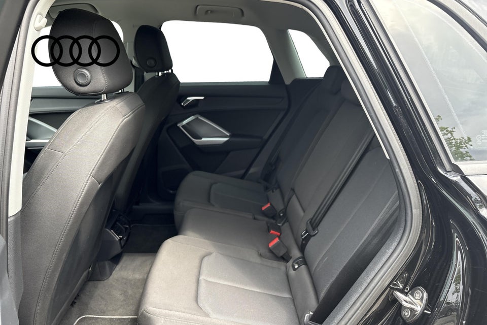 Audi Q3 35 TFSi Advanced Prestige S-tr. 5d