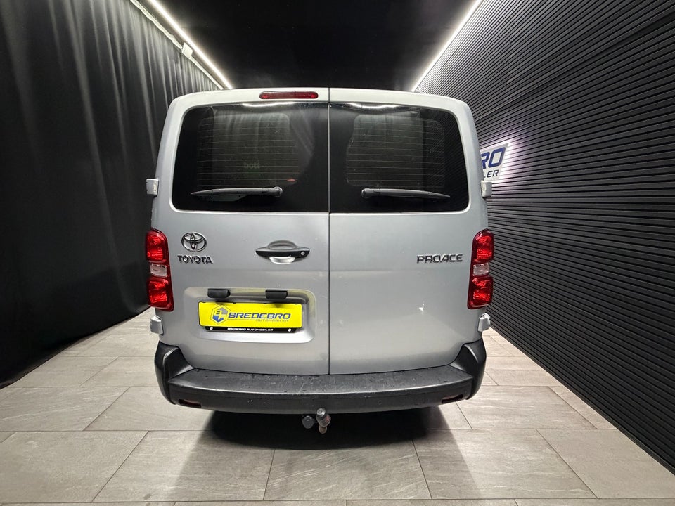 Toyota ProAce 2,0 D 180 Long Comfort aut. 6d