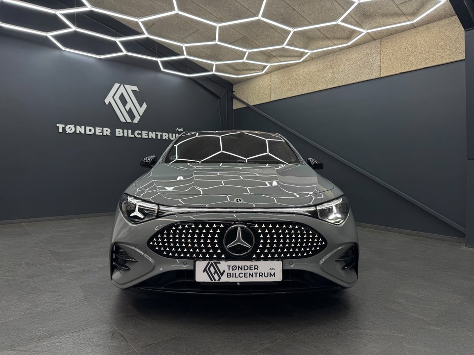 Mercedes CLA250+ electric AMG Line 4d