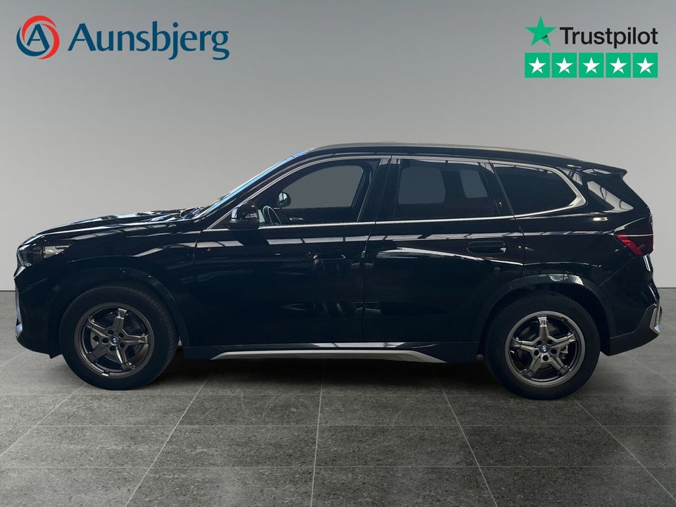 BMW iX1 eDrive20 X-Line 5d