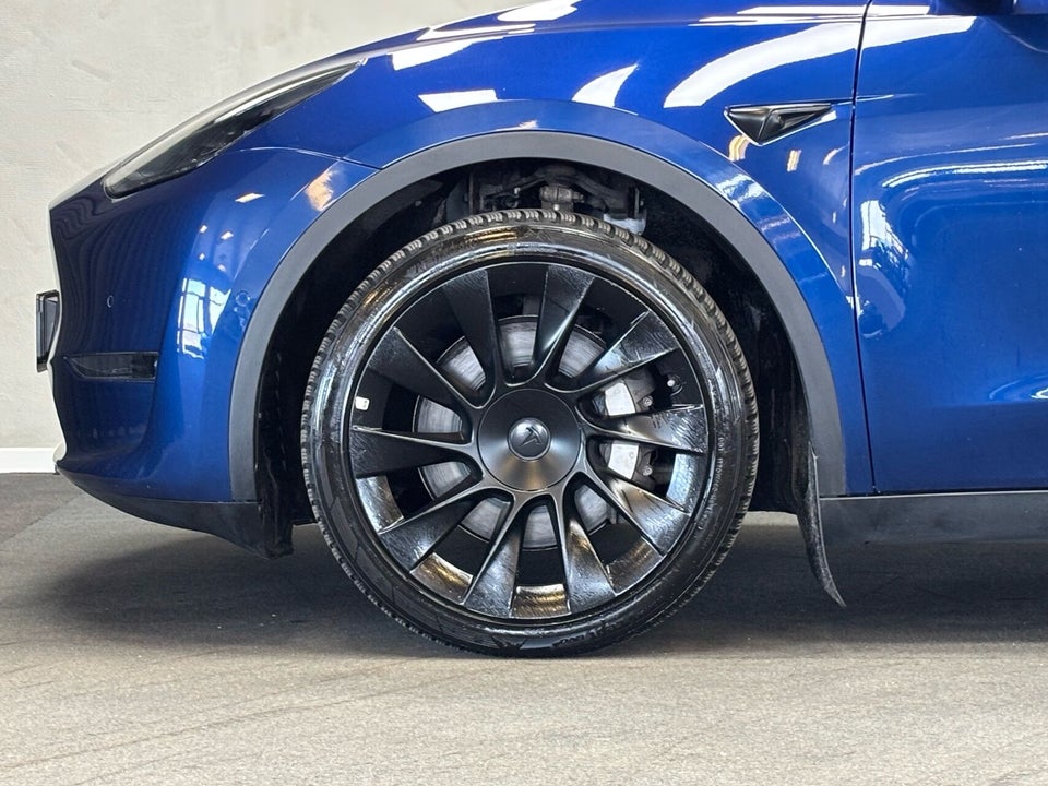 Tesla Model Y Long Range AWD 5d
