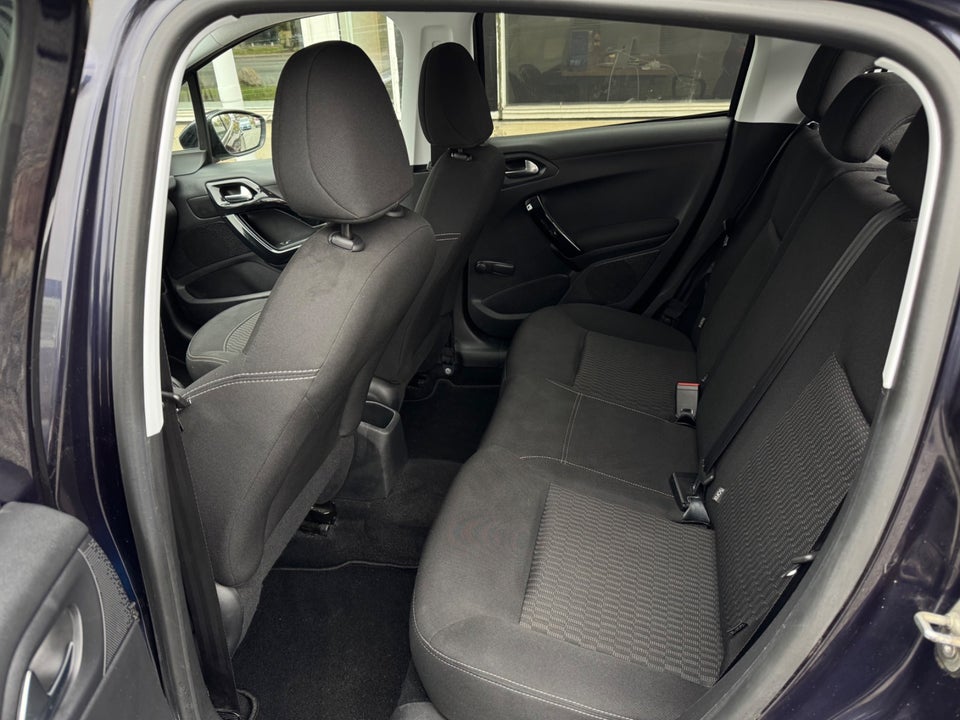 Peugeot 208 1,6 BlueHDi 100 Envy 5d