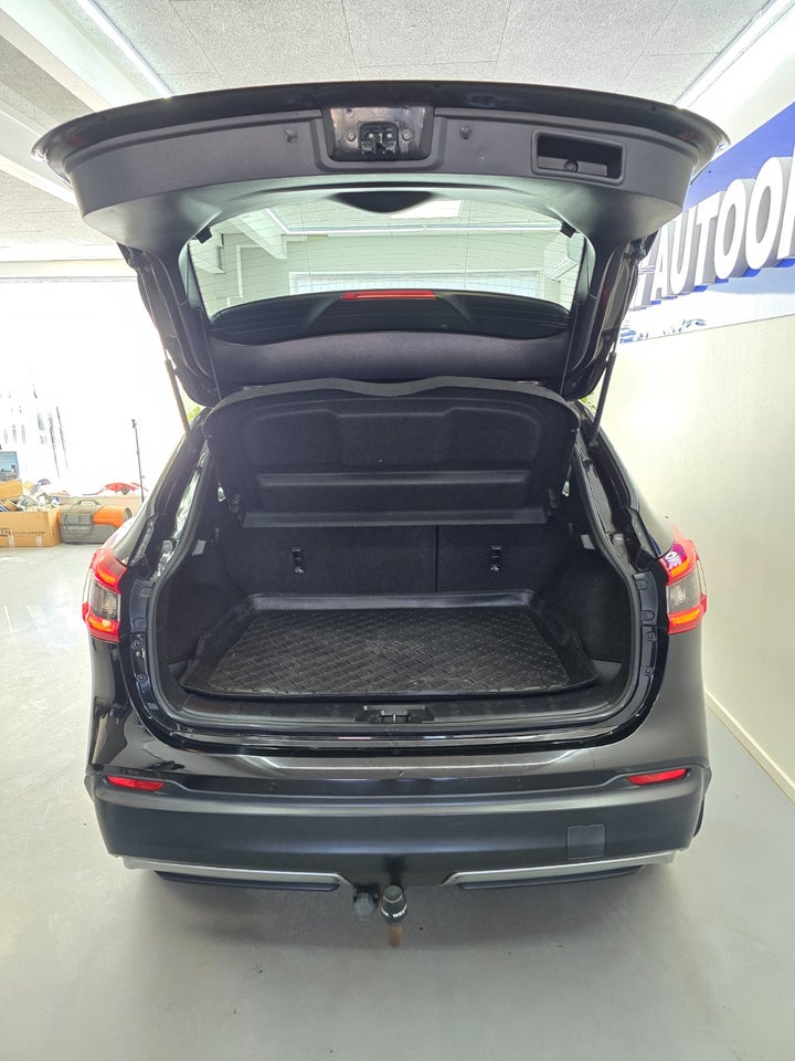 Nissan Qashqai 1,2 Dig-T 115 N-Connecta Vision 5d