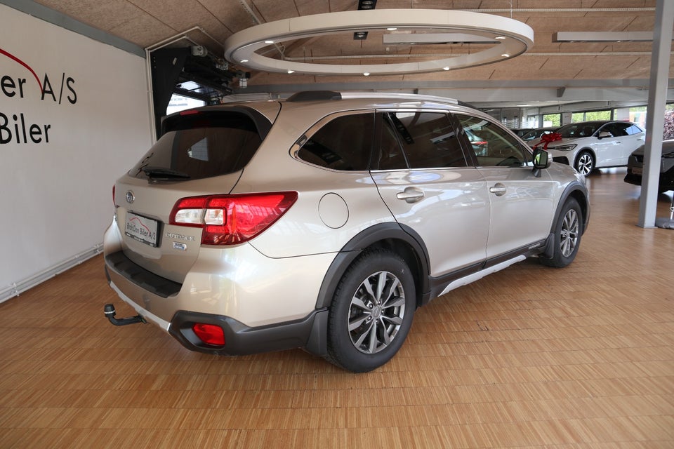 Subaru Outback 2,0 D Summit CVT AWD 5d