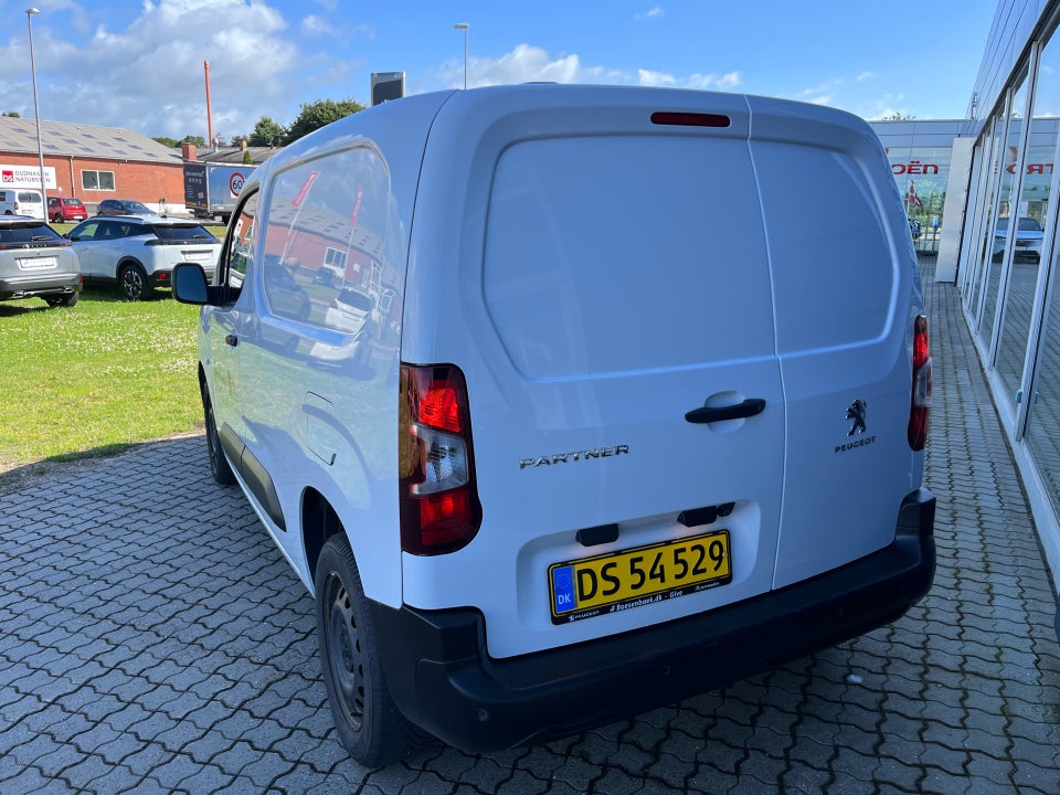 Peugeot Partner 1,5 BlueHDi 100 L1V1 Plus Van