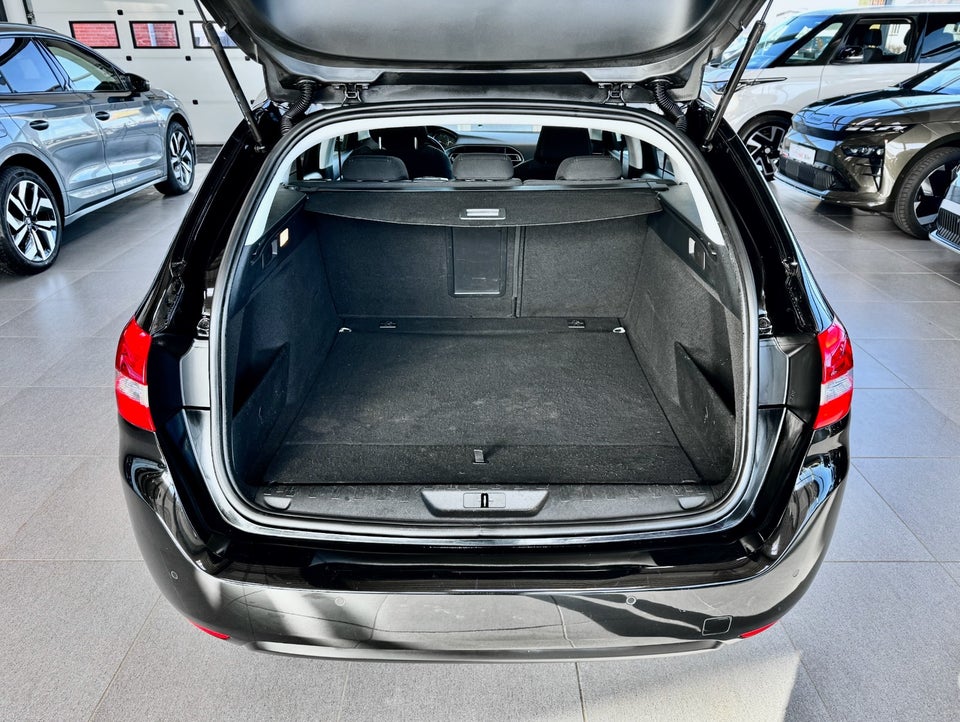 Peugeot 308 1,6 BlueHDi 120 Active SW 5d