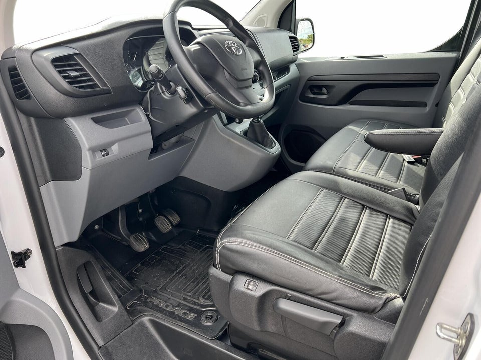Toyota ProAce 2,0 D 144 Long Comfort 5d
