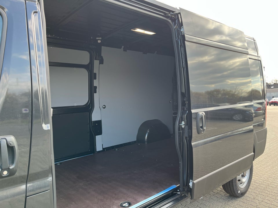 Toyota ProAce Max 2,2 D 140 Comfort Kassevogn L3H2