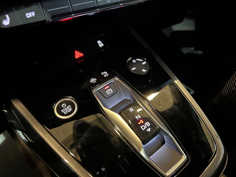 Audi Q4 e-tron 40 S-line 5d