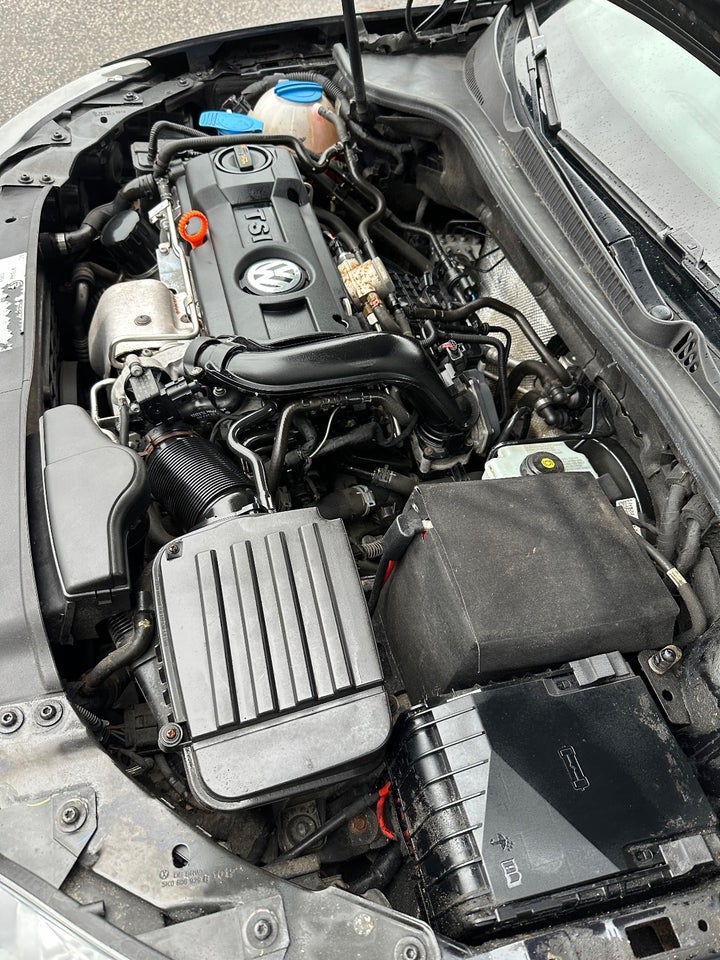 VW Golf VI 1,4 TSi 122 Highline 5d