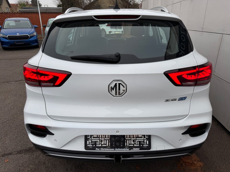 MG ZS 70 Luxury 5d