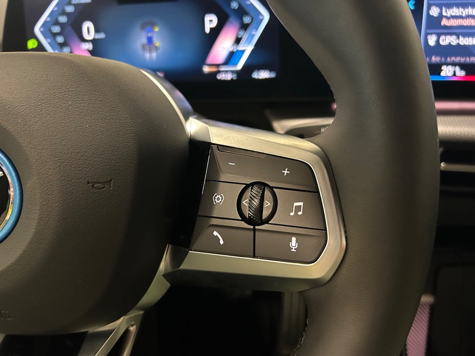 BMW iX1 xDrive30 Fully Charged M-Sport 5d