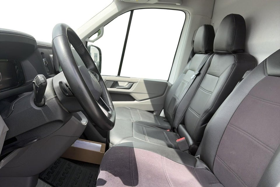 VW Crafter 35 2,0 TDi 177 Kassevogn L3H3 aut.