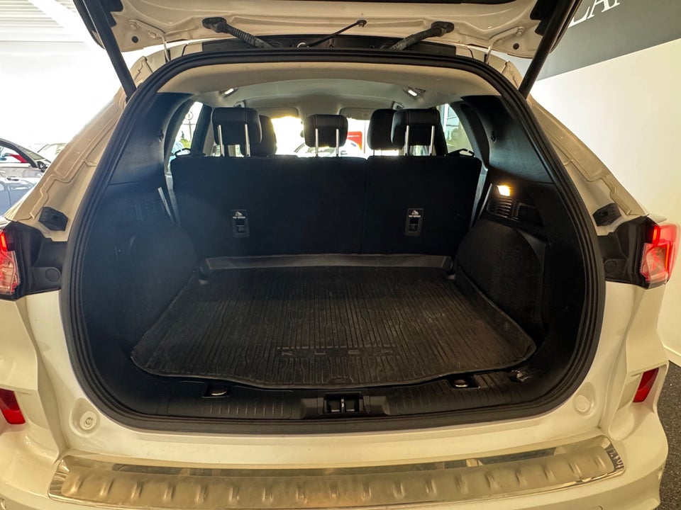 Ford Kuga 2,5 PHEV Vignale CVT 5d