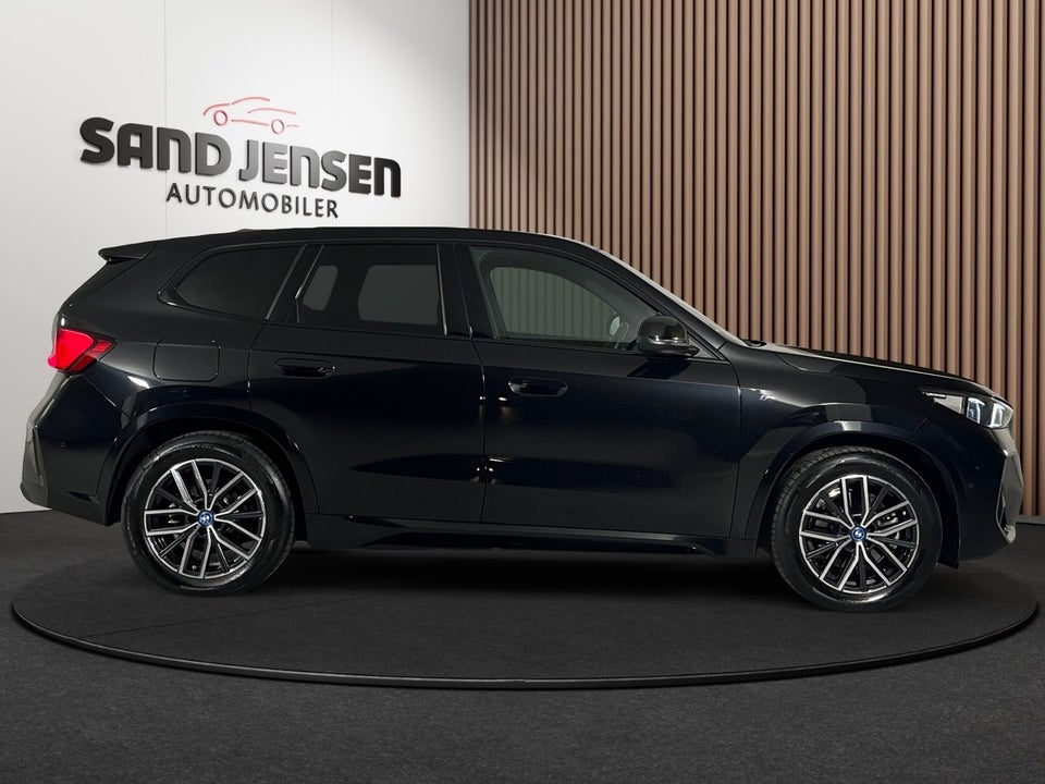 BMW iX1 xDrive30 M-Sport 5d