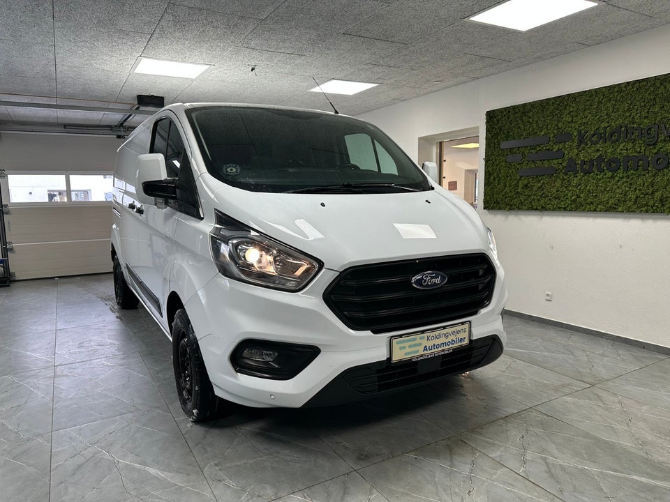 Ford Transit Custom 300L 2,0 TDCi 130 Ambiente