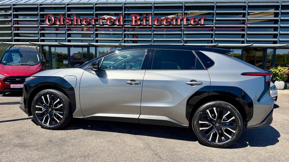 Toyota bZ4X 73 Lounge & Sky AWD 5d