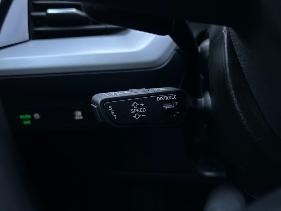 Audi Q4 e-tron 40  5d