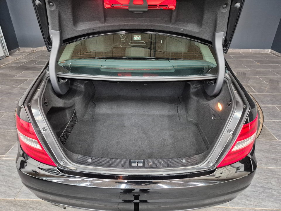 Mercedes C180 2,2 CDi Avantgarde BE 4d