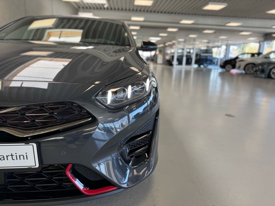 Kia ProCeed 1,6 T-GDi GT DCT 5d