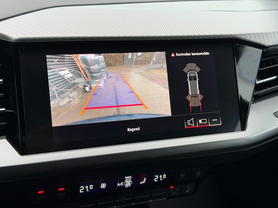 Audi Q4 e-tron 40 S-line 5d