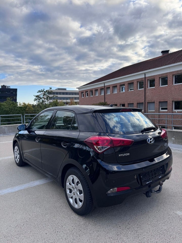 Hyundai i20 1,25 Vision 5d